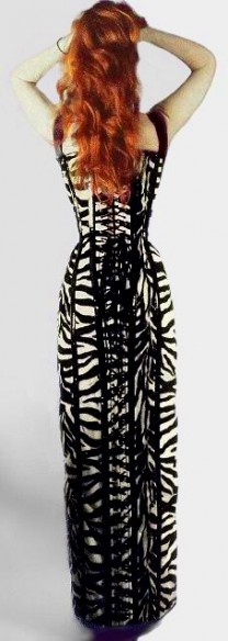 Rear-view of the fullbody corsetdress 'Devotion'